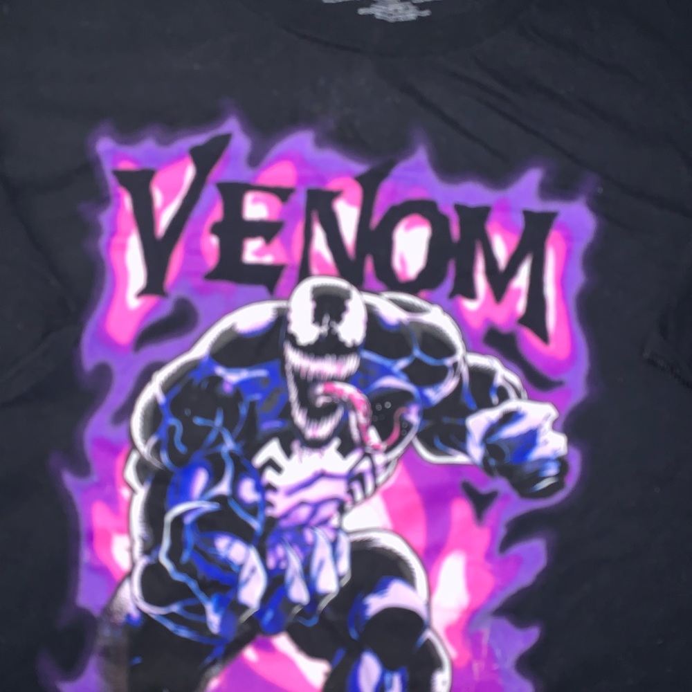 Marvel Venom Black and Purple Short Sleeve Tee